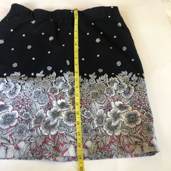 J.JILL Floral Printed Elastic Waist Straight Skirt Size 8P - Picture 10 of 11